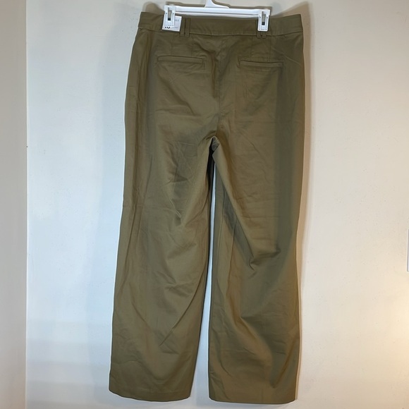 NWT. Lane Bryant 16 Mid-Rise Straight Leg Dress Pants. - Picture 8 of 11